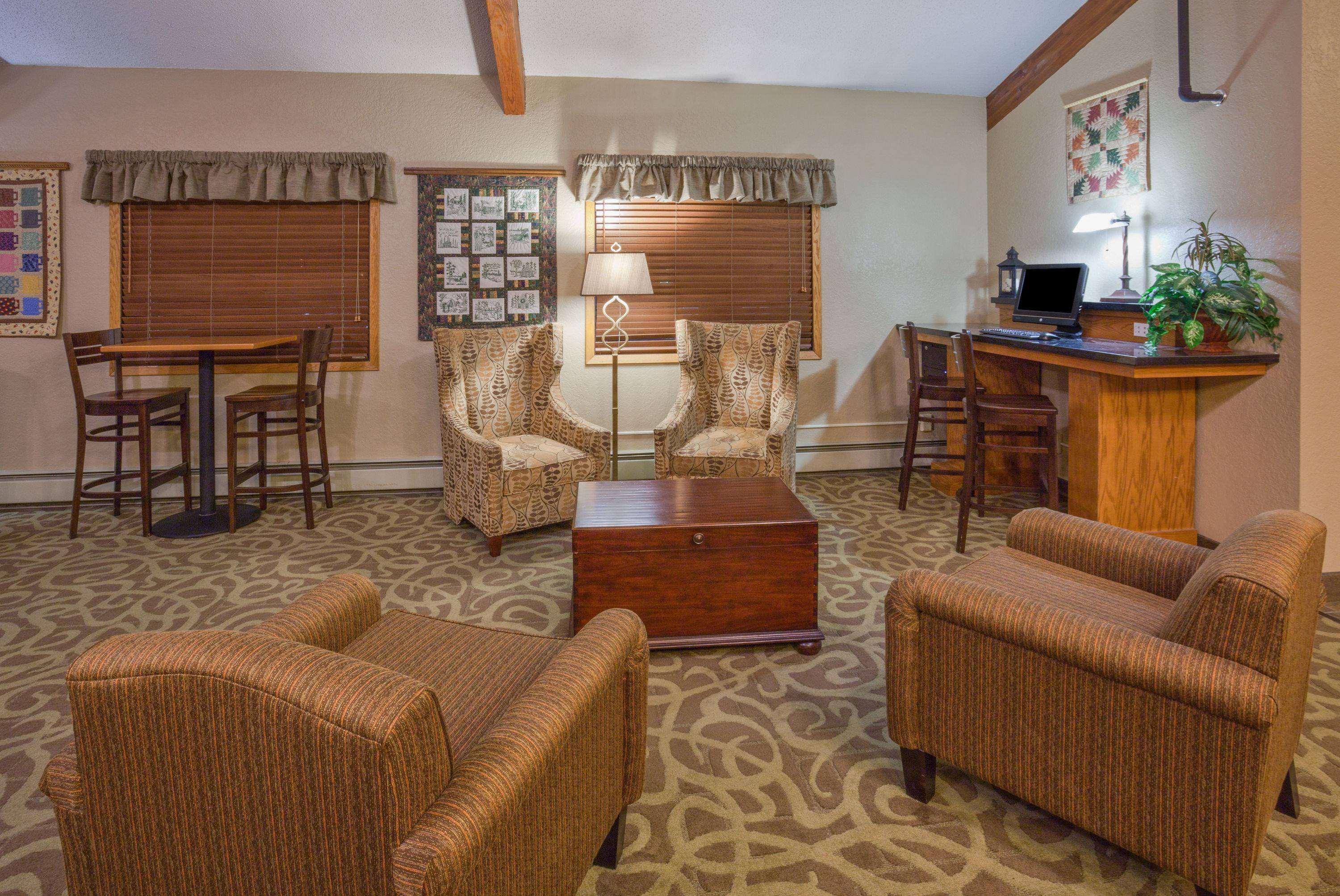 Americinn By Wyndham Roseau Exterior photo