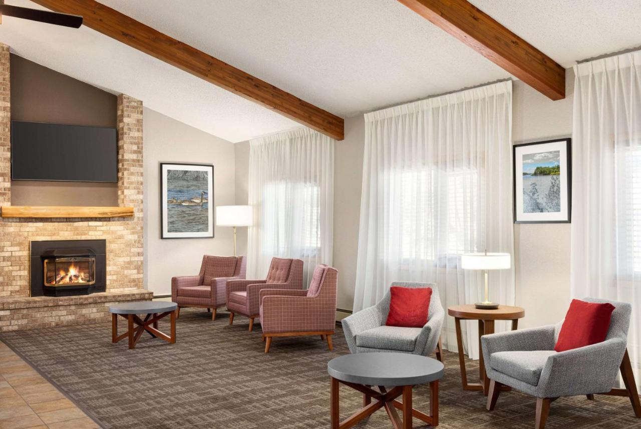 Americinn By Wyndham Roseau Exterior photo