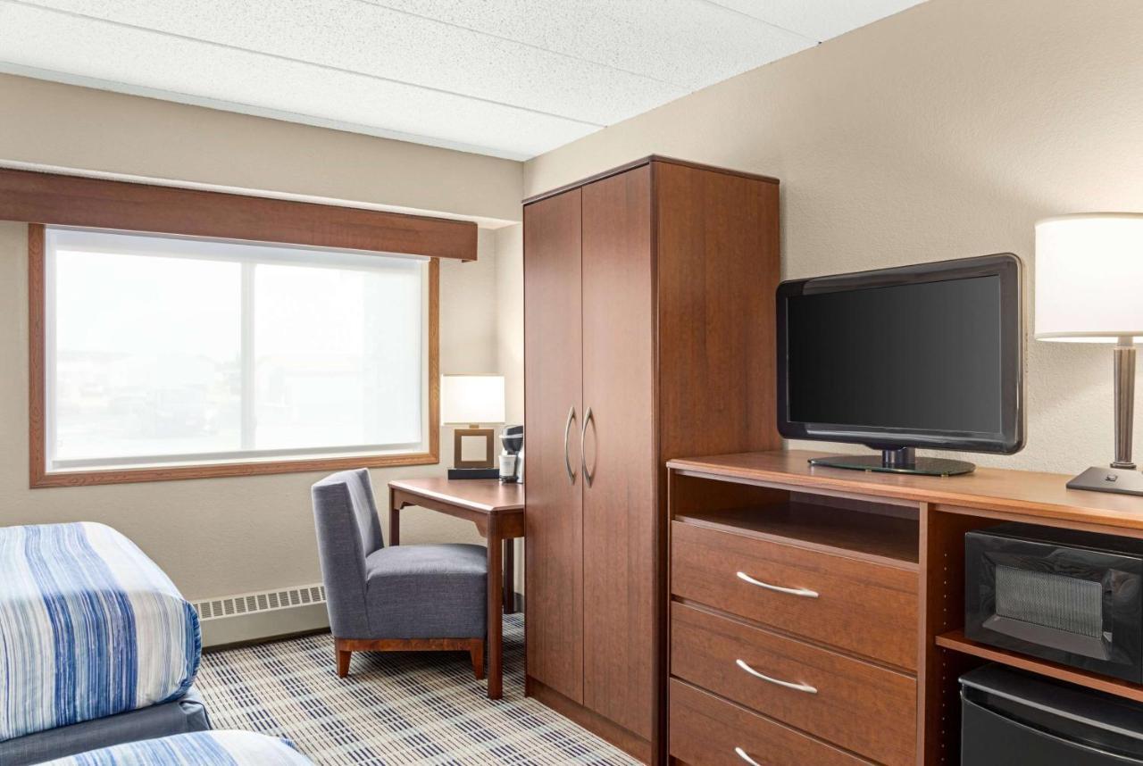 Americinn By Wyndham Roseau Exterior photo